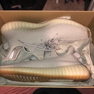 Yeezy Boost 350 V2 sesame